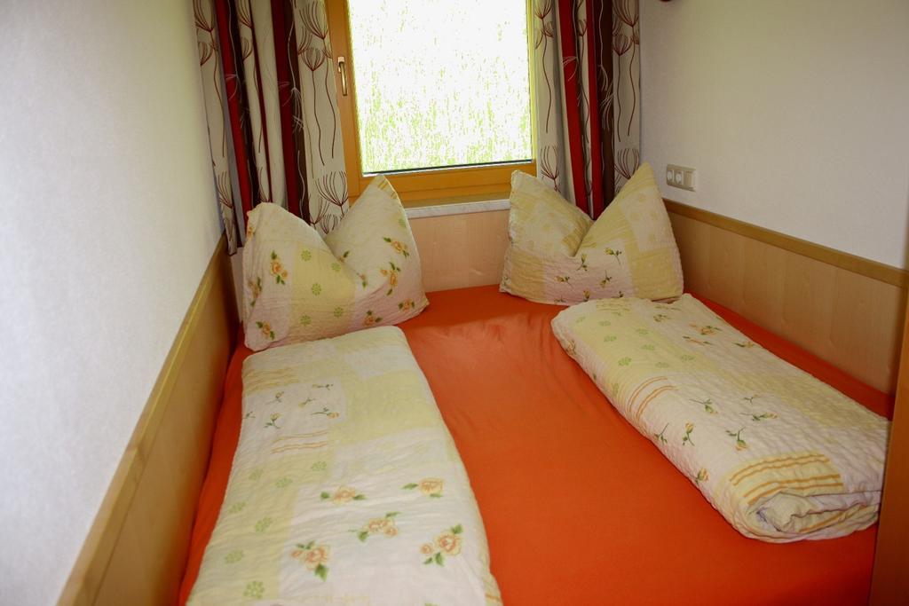 Ferienwohnung Saalbach Fieberbrunn Pokoj fotografie